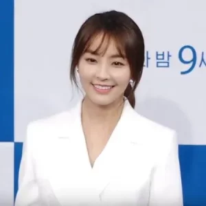 Queen Woo (2024) ราชินีอู กู้บัลลังก์ EP.1-8 (จบ)